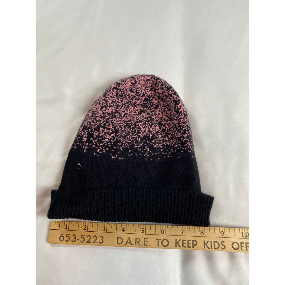 Lululemon Beanie Womens OS Black Pink Excellent Reversible 100% Merino Wool Hat